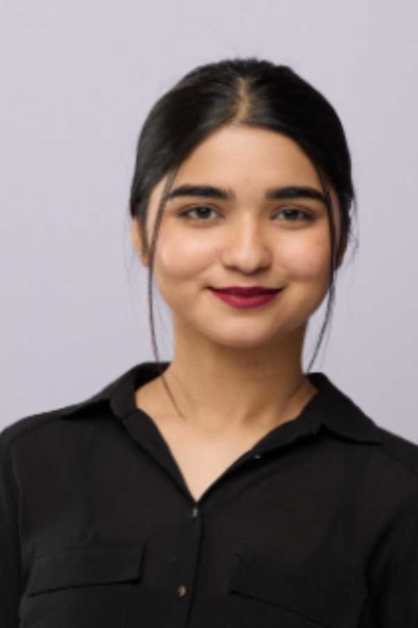 Headshot photo of Zainab Fatmi