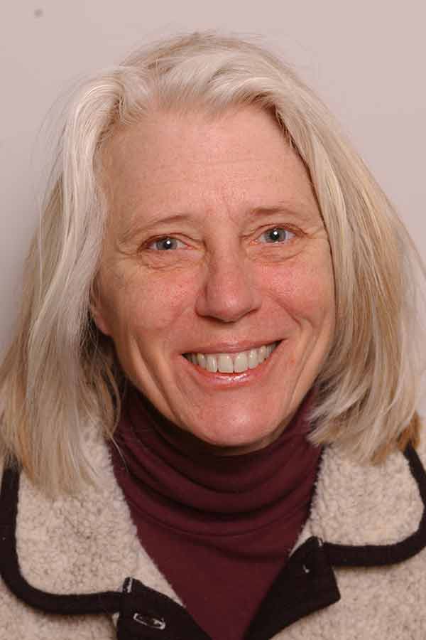 Headshot, Ellen Caldwell