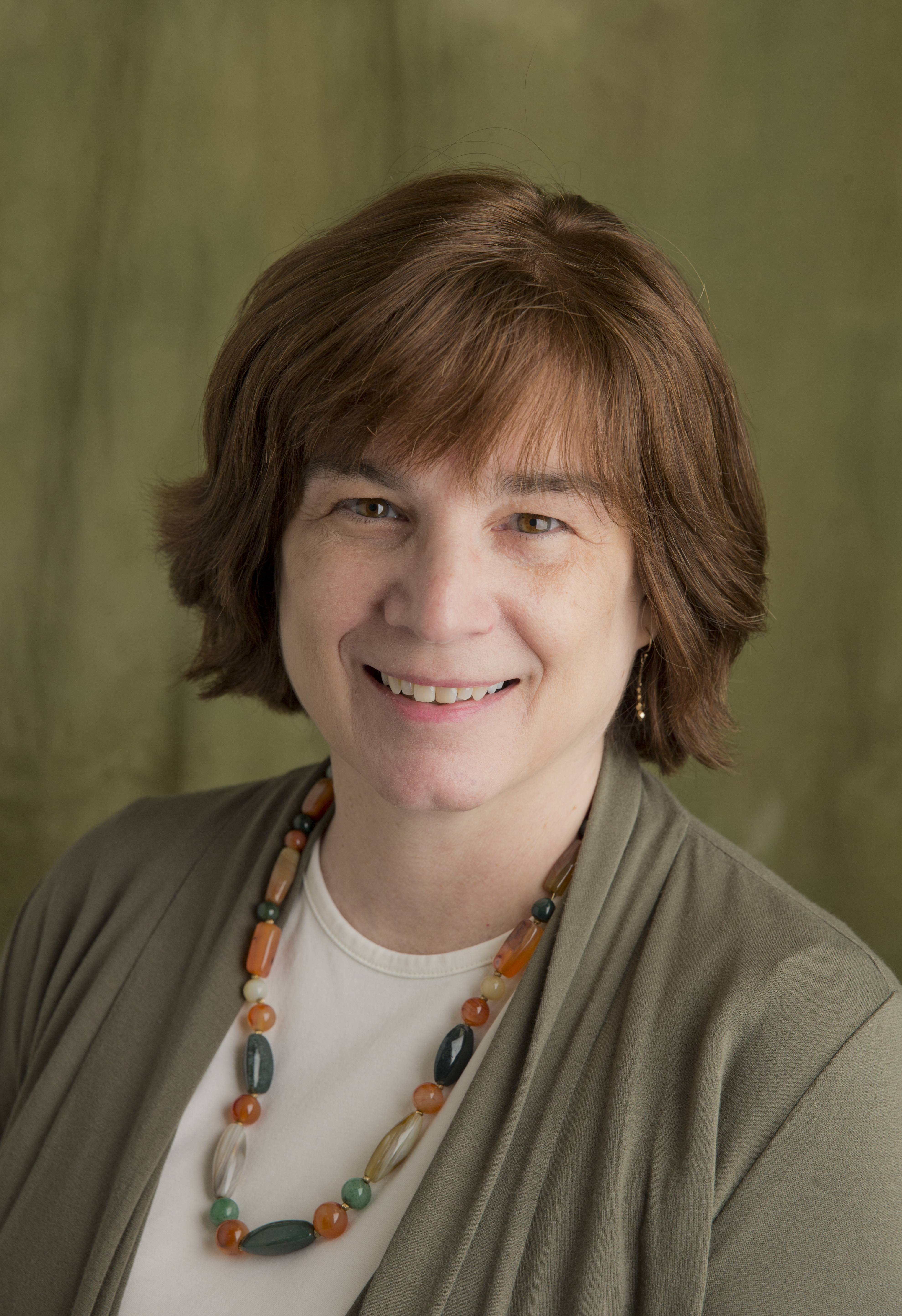 Headshot, Sarah Melville