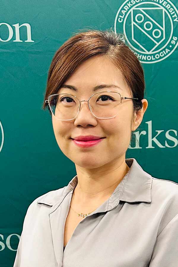 Headshot, Ying Zhang